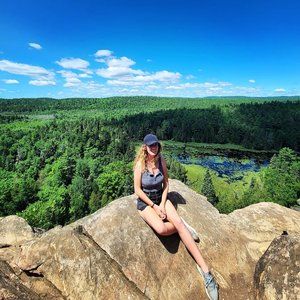 Meet your Posher, Hailey